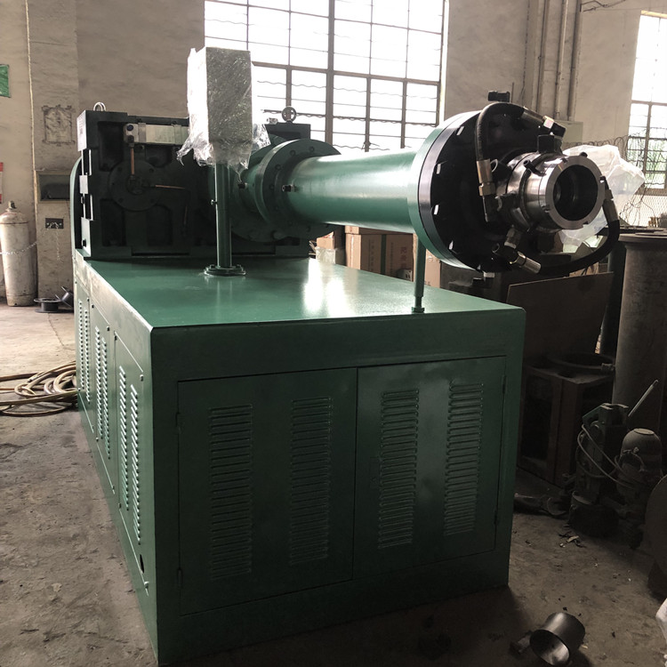 橡膠擠出機(jī)101.jpg