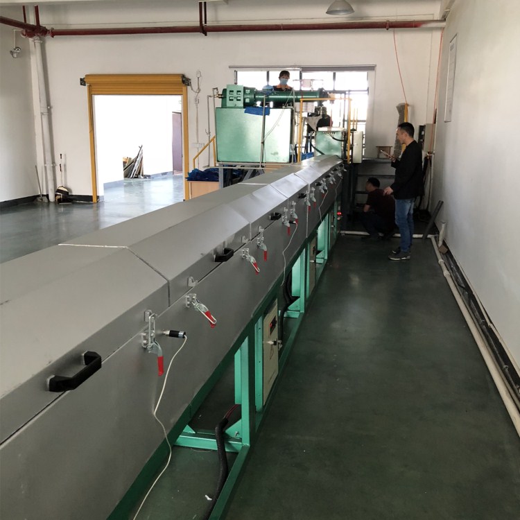硅膠擠出機103.jpg