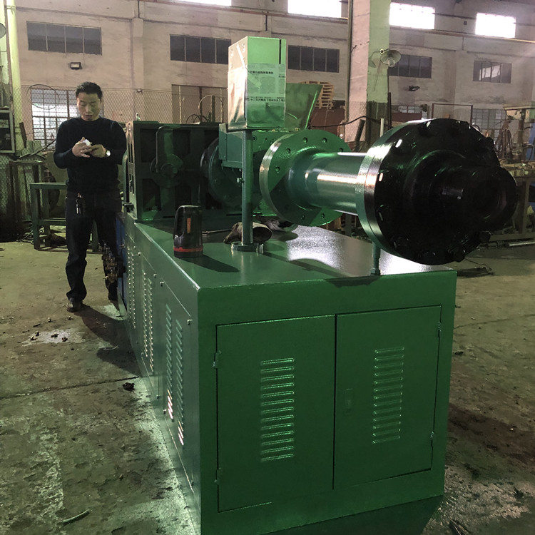 橡膠擠出機_副本.jpg
