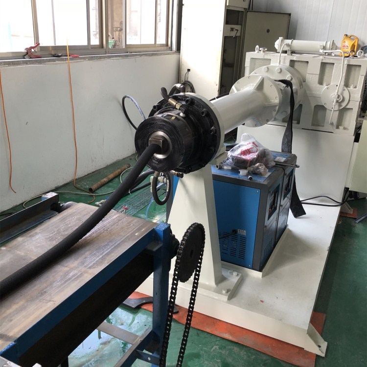 橡膠擠出機(jī)106 (2).jpg